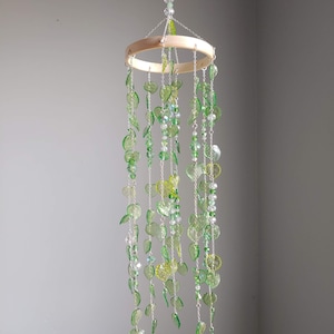 Small Cottage Core Leaf Suncatcher Decoration